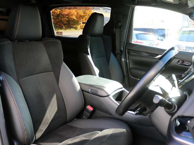 随時インターネットにて在庫を更新しております！他のお客様にご売却になってしまっていても、同じような車両をお探しさせていただきます！お気軽にお問合せ下さい！