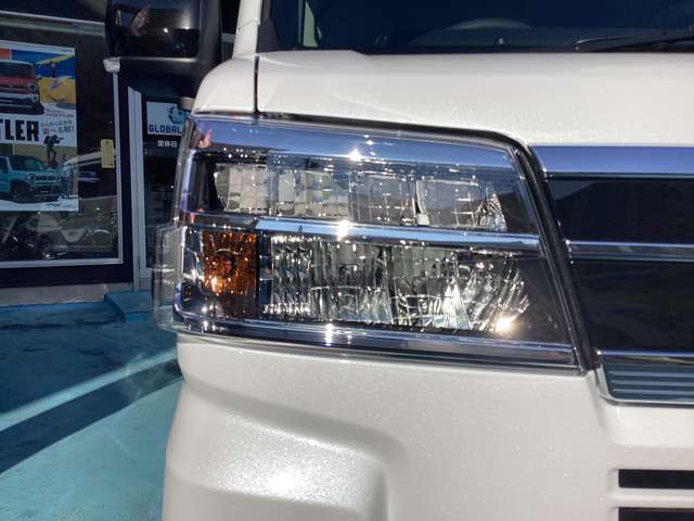 LEDライトは球切れしにくく、とっても明るく走行しやすいです。夜間の走行もバッチリ。暗い道を走ると違いがはっきりわかります！！