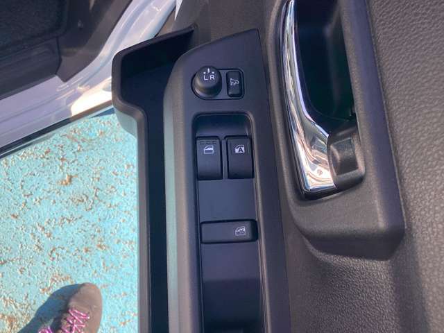 スマートキーがあれば両手がふさがっていても問題なし！カギの開け閉めそのまま出来ます！