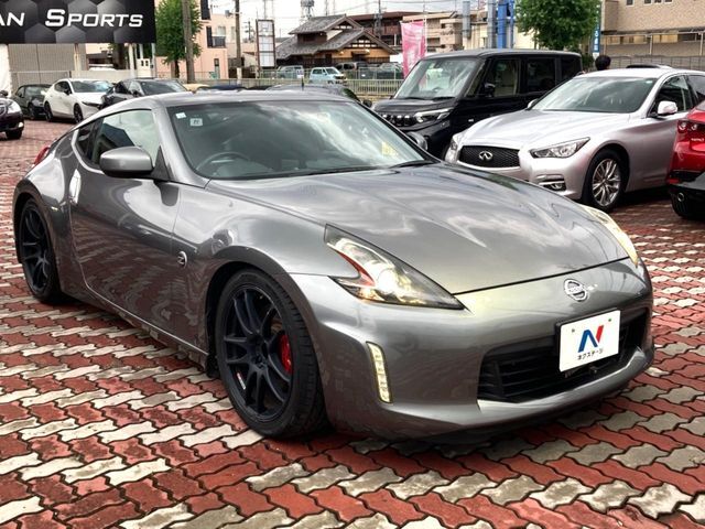 大好評のボディコーティング「弾スプラッシュコート」もご納車までに施工可能。通常のガラスコートと異なる、耐久年数6年の無機質ガラスコーティングが、ボディをキレイな状態に保ってくれます。