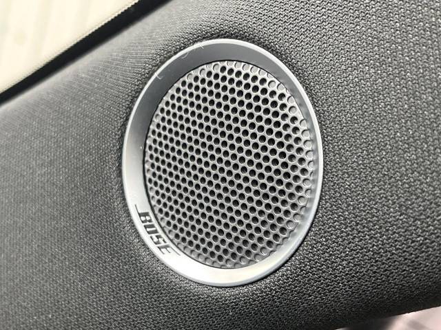 【BOSEサウンド】BOSEプレミアムサウンドシステムは、各車種の車内音響特性に合わせて設計・開発されており、ノイズキャンセリングと奥行きのある臨場感のあるサウンドを提供しています♪