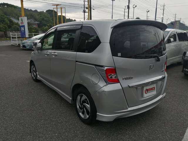 自動車販売から車検、点検、修理、鈑金、保険までチャンスグループで安心のトータルサポート！！気軽にお問合せください。
