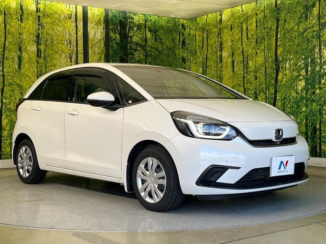 大好評のボディコーティング「弾スプラッシュコート」もご納車までに施工可能。通常のガラスコートと異なる、耐久年数6年の無機質ガラスコーティングが、ボディをキレイな状態に保ってくれます。