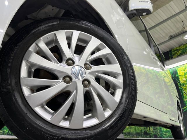 【純正14インチアルミホイール】外観にマッチした純正アルミホイールを装着しております。各種社外アルミホイールや、スタッドレスタイヤも取扱いしております。是非ご相談ください♪