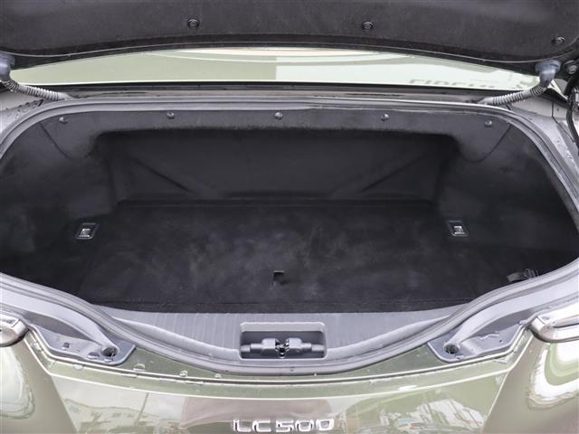 バックオーダーをご利用いただければ、希少なお車や、特定の装備のついたお車など、お客様からのご要望に応じて全国ネットワークからお探しさせて頂きます。