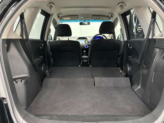 ユーザー買取　ハイブリッド　ETC　バックカメラ　ナビ　TV　オートクルーズコントロール　HID　スマートキー　電動格納ミラー　シートヒーター　CVT　衝突安全ボディ　アルミホイール　CD　ABS
