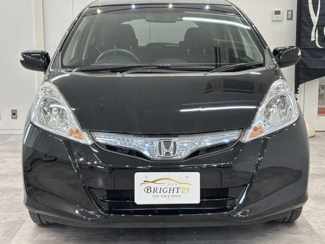 ユーザー買取　ハイブリッド　ETC　バックカメラ　ナビ　TV　オートクルーズコントロール　HID　スマートキー　電動格納ミラー　シートヒーター　CVT　衝突安全ボディ　アルミホイール　CD　ABS