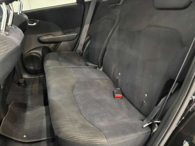 ユーザー買取　ハイブリッド　ETC　バックカメラ　ナビ　TV　オートクルーズコントロール　HID　スマートキー　電動格納ミラー　シートヒーター　CVT　衝突安全ボディ　アルミホイール　CD　ABS
