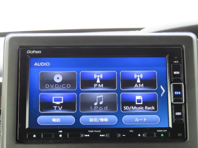 多彩なメディア再生。フルセグ、録音、DVD再生、Bluetooth対応です。