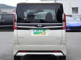 （株）あっぷる関西は業界経験者多数在籍！！新車ディーラー営業・大手中古車ディーラー営業・新車ディーラー整備士など、豊富な知識と経験をお客様の車選びや納車後のサポートをお手伝いさせて頂きます。