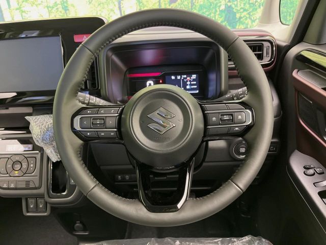 【純正革巻きステアリング】上質な革を使用することで、手にしっかり馴染みとても運転しやすいハンドルです♪