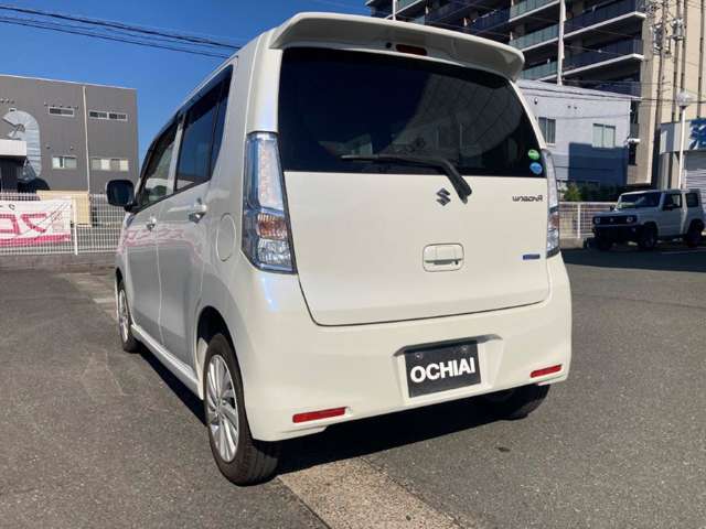 ●中古車は査定士が1台1台チェックした状態の良いものばかりです。在庫に無い車両でもご準備いたします。