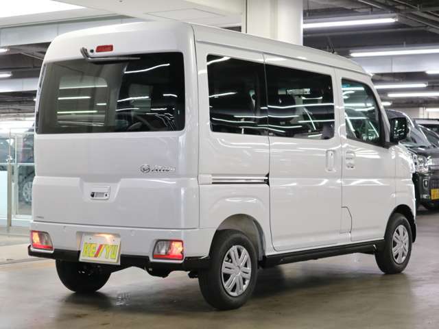【お車で三郷インター店】☆東京外環自動車道上り☆三郷西インターを降りてすぐの交差点を右折、300m先の信号を右折して頂き、右手にございますので、中央分離帯越えて住宅街でUターンして下さい！！