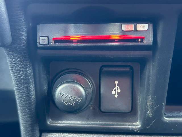 ☆コロナ対策もばっちりです☆車内はもちろん、商談室、トイレ、キッズコーナー等も、常に消毒やアルコール除菌のご協力を頂き、店内は清潔に保っております☆