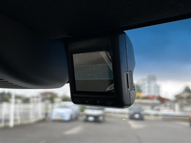 店舗にて現車の確認もいただけますので、お電話で在庫のご確認の上、是非ガリバー黒部店までご来店くださいませ！！！