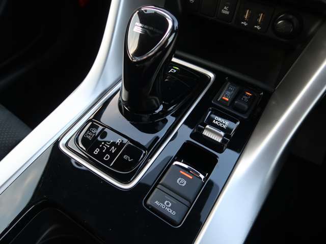 フロアシフト　電動パーキング・オートホールド