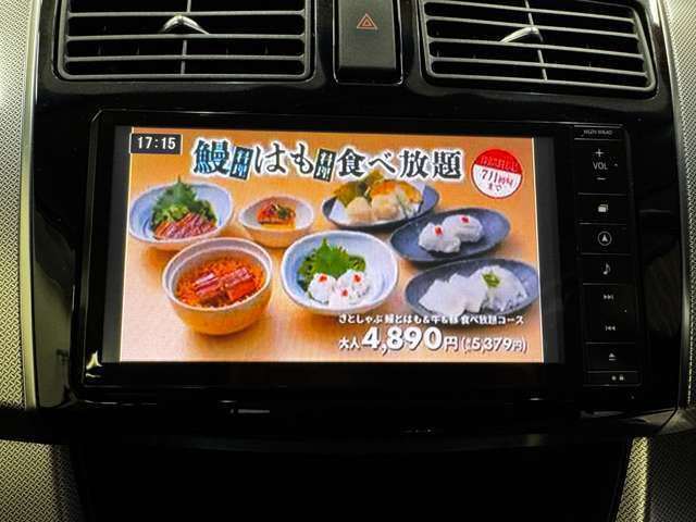 内装のクリーニングは専任のスタッフが真心こめて！　抗菌クリーニングです！