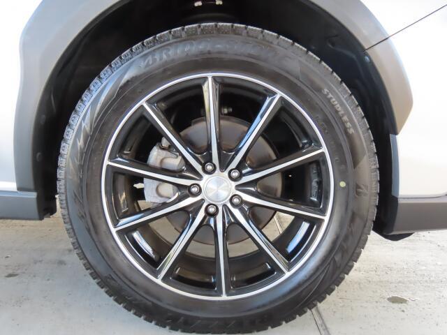 社外アルミを履いてます！燃費の面でも活躍してくれる装備です！