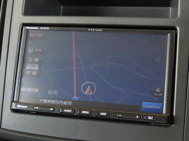 メモリーナビ装備で、知らない場所もあっという間に検索♪ちょっとしたお出かけや旅行もこれでバッチリですね。