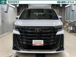 周囲を圧倒する存在感　ヴェルファイアハイブリッド　Z　プレミア