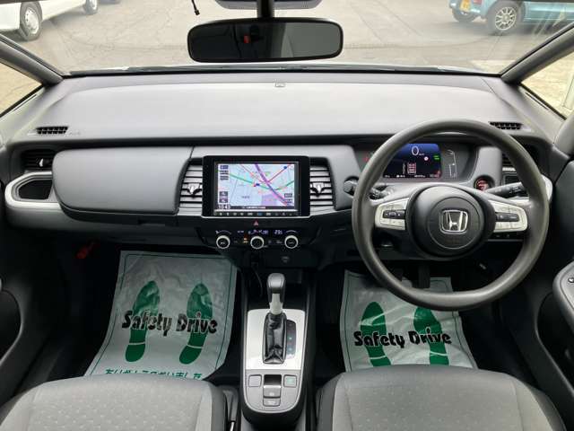 私たちニューフレンドリーは、車検・点検整備から一般修理・板金塗装、新車・中古車・パーツ販売まで、お客様が安全で快適なカーライフを過ごせるよう様々なトラブルに対して迅速にご対応し、全力でサポートします！
