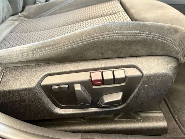 店頭にて現車の確認も可能です。お電話にて在庫のご確認の上、是非ご来店ください！