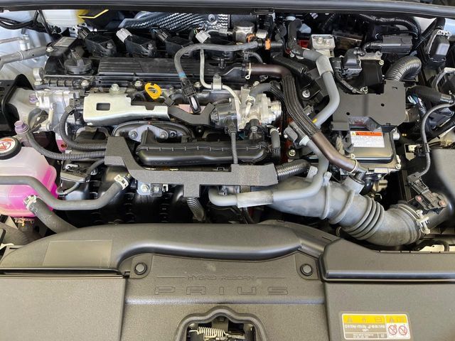 親切・丁寧な専門メカニックスタッフが応対！・車検・点検整備・事故等の修理などアフターサービスも安心。お車のカスタマイズもネクステージのサービススタッフまでご相談ください！
