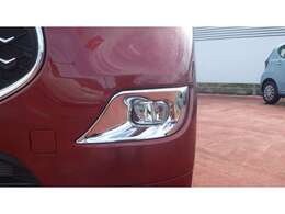 暗い道でも明るいライトでサクサク運転できますよ！