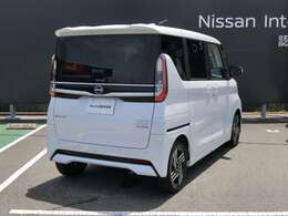 プライバシ-ガラスが装備されています。外を見るときは気にならずに、後方車両から車内が見えにくい設計です。