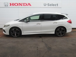 【ホンダセンシング】走行中に前方の車両等を認識し、衝突しそうな時は警報とブレーキで衝突回避と被害軽減をアシスト。より安全にドライブをお楽しみいただけます。