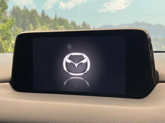 【ナビゲーション】目的地までしっかり案内してくれる使いやすいナビ。Bluetooth接続すればお持ちのスマホやMP3プレイヤーの音楽を再生可能！毎日の運転がさらに楽しくなります！！