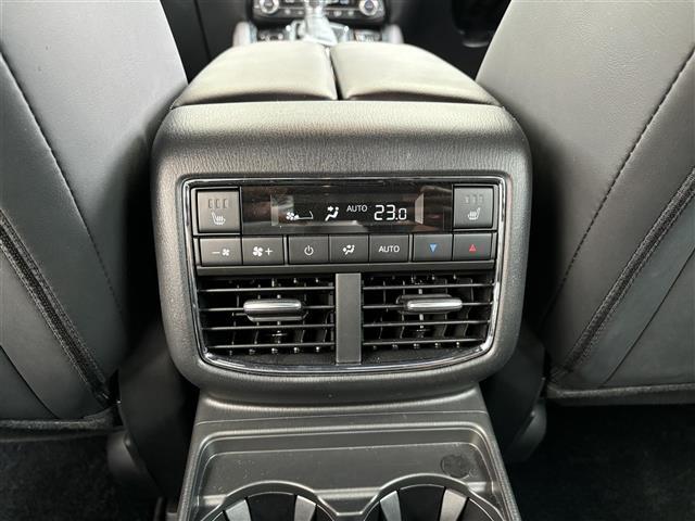 暑い夏でも寒い冬でも、車内に快適な空気を届けるので、いつでも快適な車内空間を創り上げます！