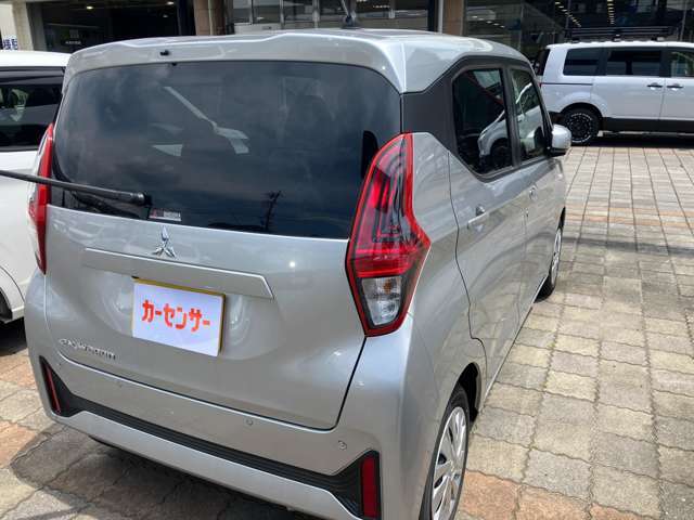 ご納車後1か月ほど経過後に無料の点検を実施しております。オイル交換各種点検させていただきます。