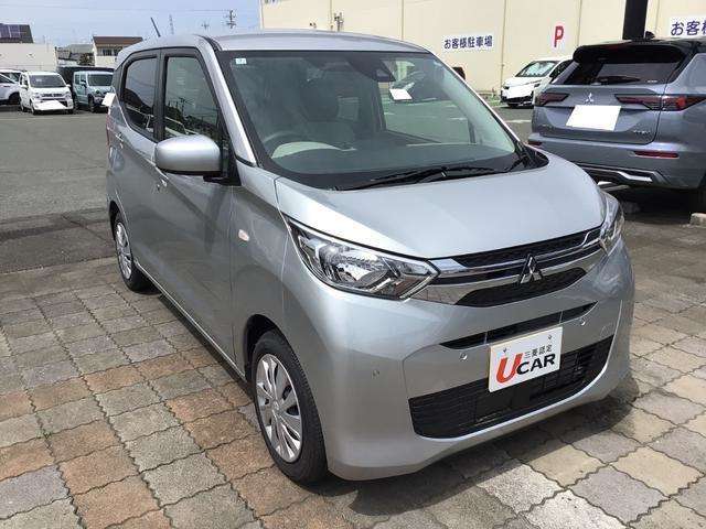 中古車展示場には軽自動車から普通車まで多数ご用意させて頂いております！