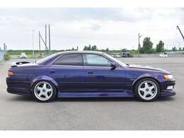 自社積載車または提携の陸送業者にて道内、全国各地への陸送・登録納車も可能ですので遠方の方もぜひお問い合わせください！