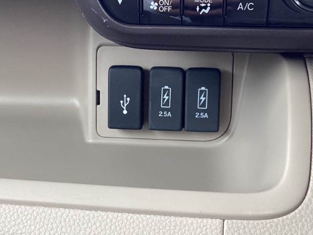 USB、充電も充実しています