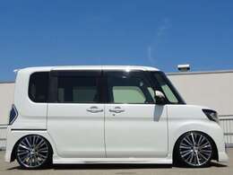 今回は低くても乗り心地重視のセットアップで車高の上げ下げでストロークの変化がなく乗り心地のRS-R製のブラックiフルタップ車高調でロアードしてます★リアショックを別タイプに変更し車検対応に★