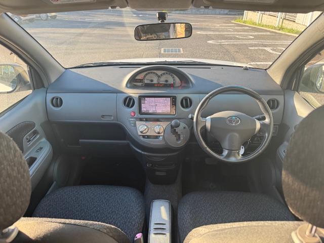 「この車の写真をもっと見たい」「状態が気になる」「この装備はついている？」どんな小さな疑問でもお気軽にお問い合わせください！
