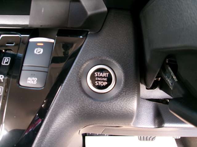 プッシュエンジンスターターでスマートにエンジン始動！！ブレーキを踏みながらボタンを押すだけ！簡単です＾＾