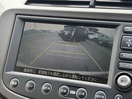 バックカメラ装着済！死角になりやすい後方もとても見やすいです☆車庫入れに自信がない方や縦列駐車が苦手な方にも、オススメな機能です！安心度もアップ！
