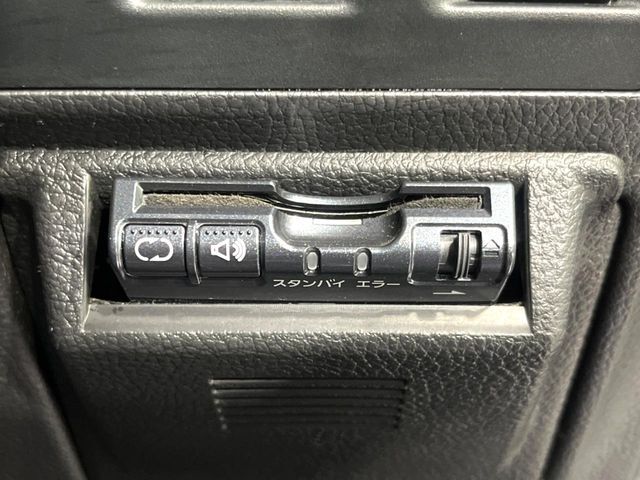 【ETC】高速道路の料金所をストレスなく通過！話題のスポットやサービスエリアに多い「スマートIC」利用時は必須のアイテムです。当店でセットアップを実施、ご納車当日からすぐにご利用いただけます！