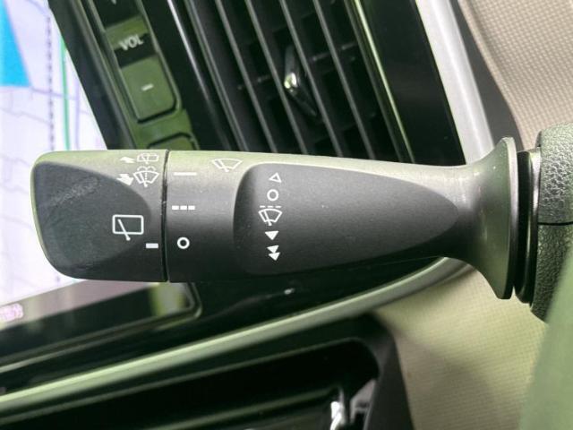 国産車から輸入車まで多様なお客様のニーズのお応えできるように、全国規模で豊富な在庫展開！車のことならWECARSへ！