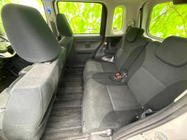 WECARSでは各商談席に大型モニターをご用意しております！見やすい大画面でゆったりと全国の在庫をご覧いただけます！是非ご来店お待ちしております！