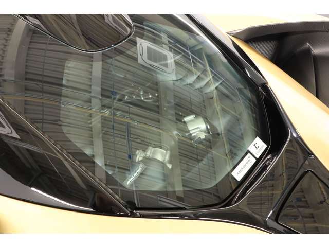 4.0L V型8気筒DOHCツインターボ、800ps/81.6kgm 全長×全幅×全高mm 4744×1958×1229mm、車両重量 1320kg（車検証記載値）