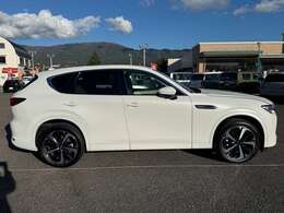 【安全】　自社整備工場完備！！　板金・車検工場も完備しておりますので、アフターもしっかりお任せ下さい！