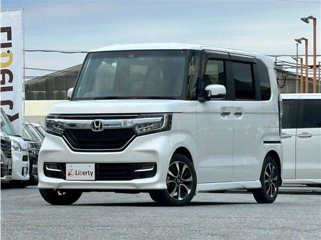 ■□■□■ 在庫数は約6000台！！  グループ年間販売台数は20000台！！ 大量販売・大量仕入で1台あたりのコストを削減しています！！ ■□■□■