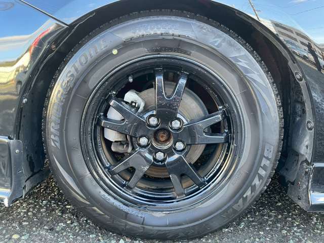 純正アルミ付き　現車スタッドレスタイヤです　各種夏タイヤアルミご相談下さい！