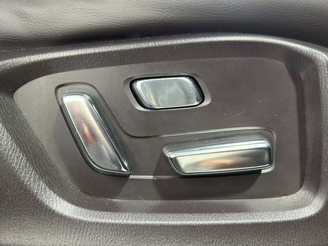 【ハンドルまわり】スイッチがあればナビ操作も可能！！取り付けのナビ/車種によっては操作が異なる場合もあります。