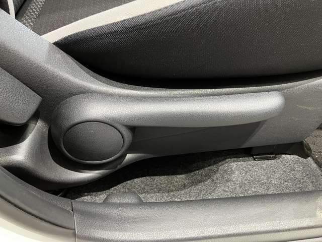 ☆新車の販売も可能です☆新車ご希望のお客様も是非当店にご相談下さいませ♪