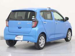 大きく開くバックドアは荷物の積み下ろしが楽です。